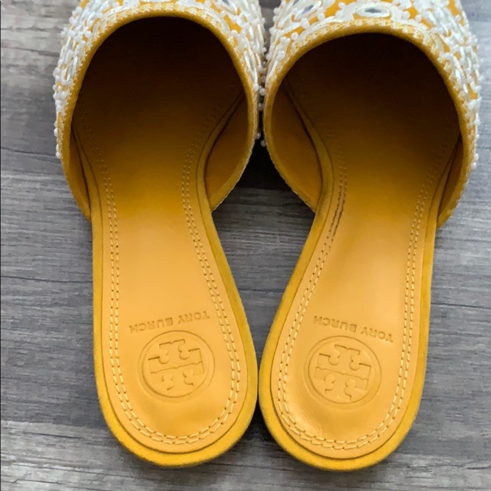Tory Burch Yellow Embroidered Elora Slide - Picture 7 of 8